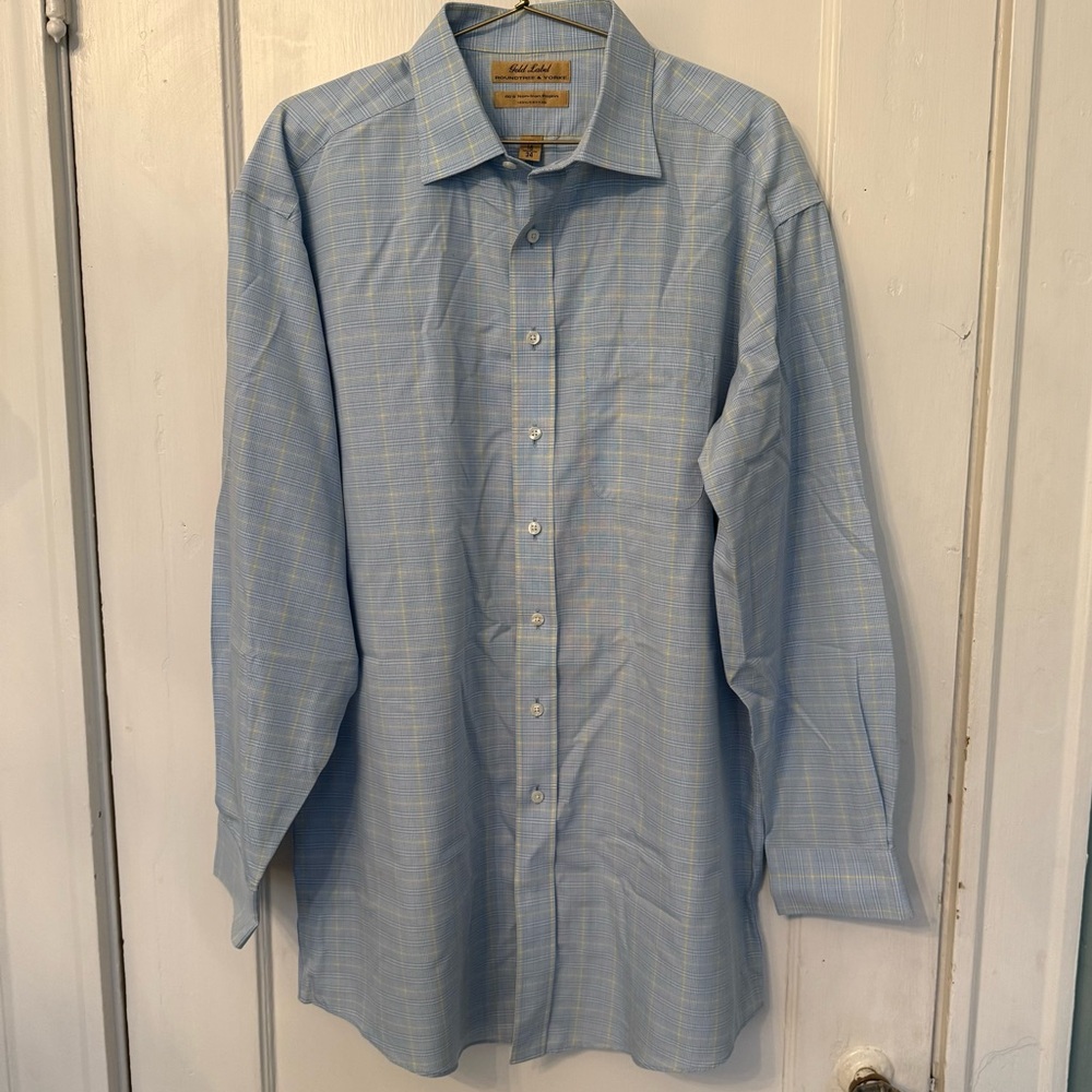 Roundtree & Yorke blue and yellow men’s dress shirt
